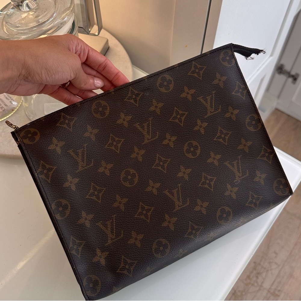 Vintage LOUIS VUITTON Monogram Toiletry Pouch